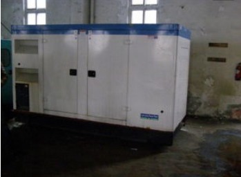 白银康明斯150kw大型柴油二手发电机组 白银康明斯150kw大型柴油二手发电机组